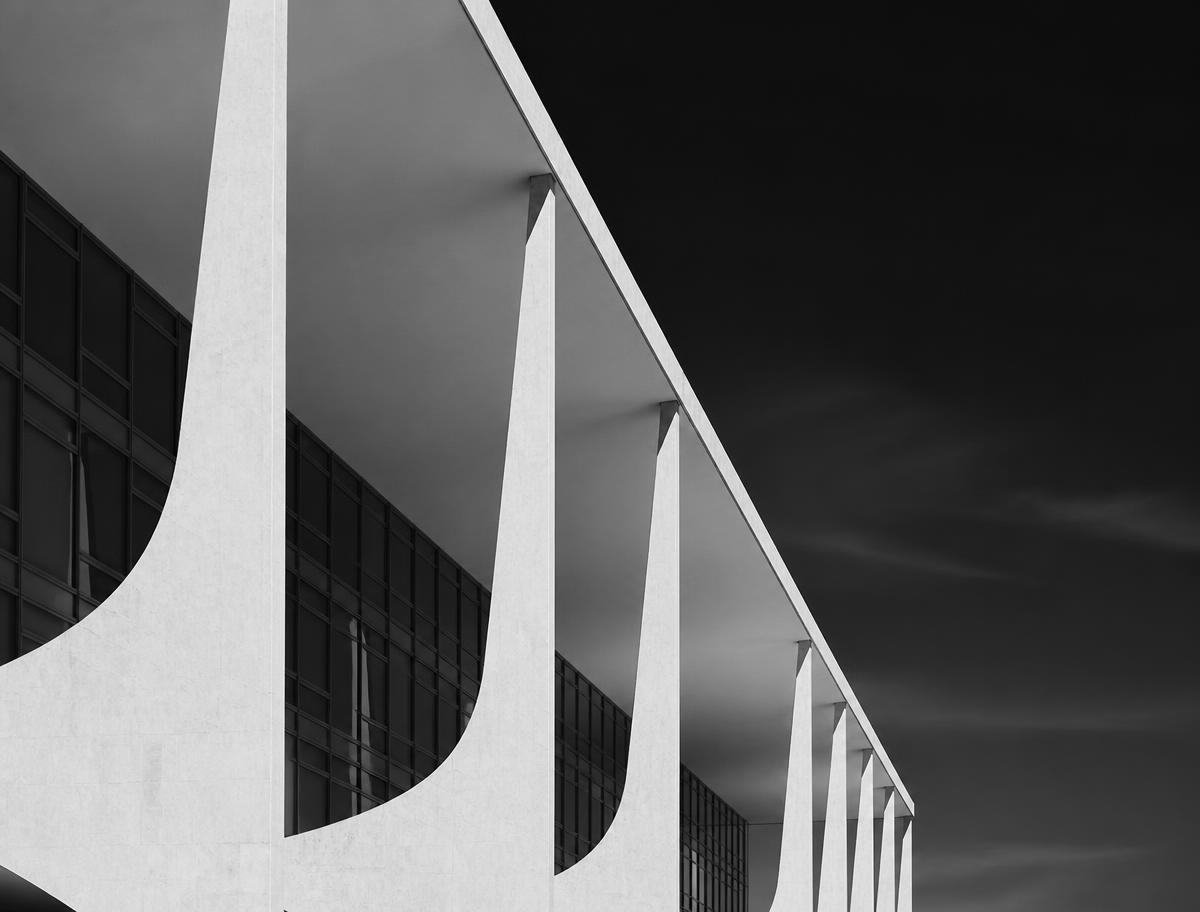 Arquitetura institucional modernista em Brasília